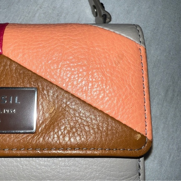 FOSSIL Cowhide Leather Trifold Color-block Wallet- Grey, Hot Pink, Peach, Brown - Picture 6 of 9